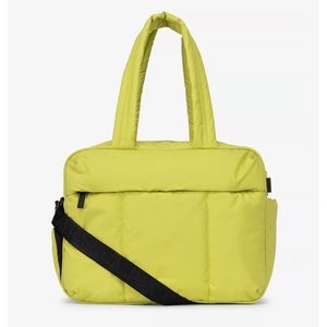 Brand new, never used Calpak Luka Duffel